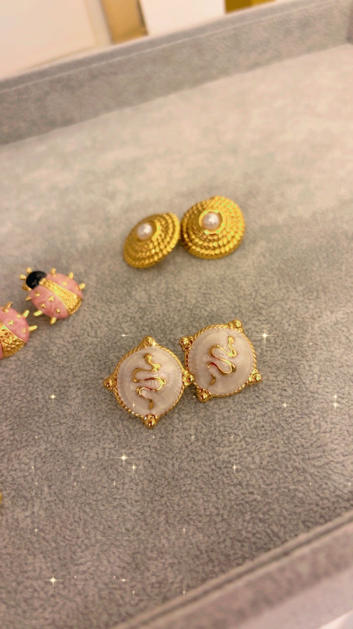 Aretes serpientes