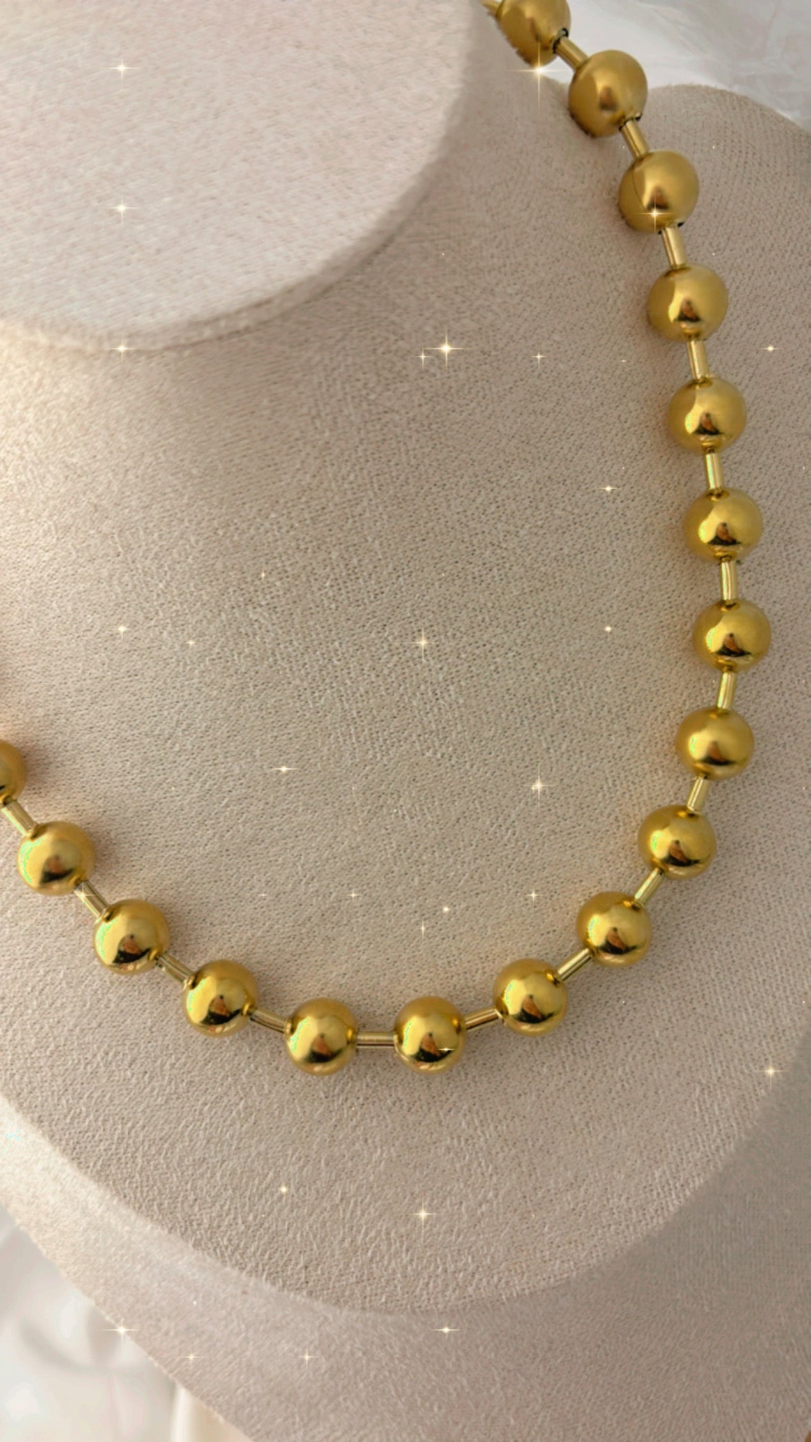 Collar Gold balls