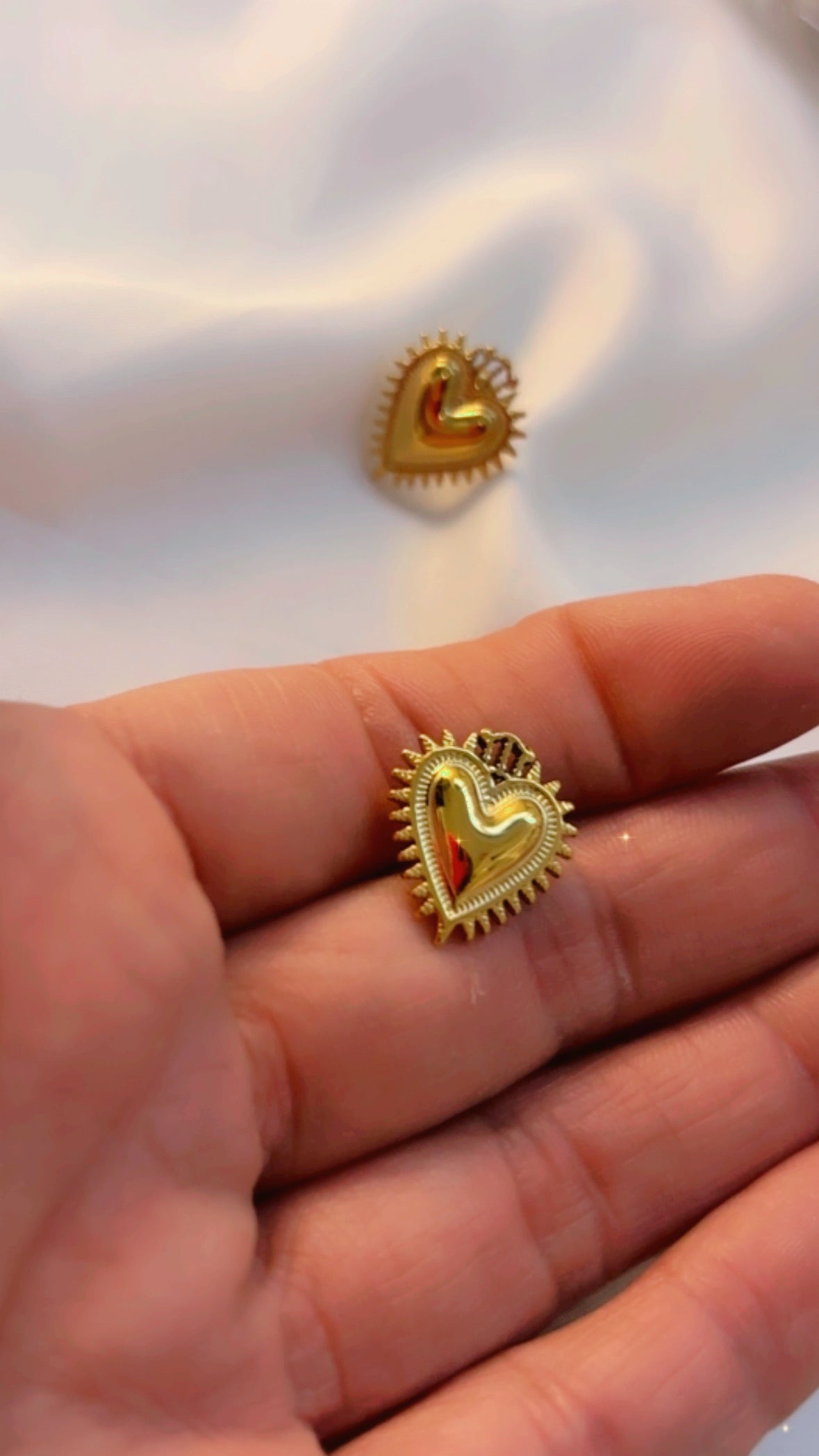 Aretes sagrado corazón