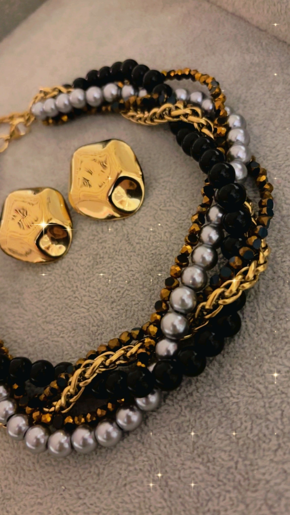 Aretes dorados Stone