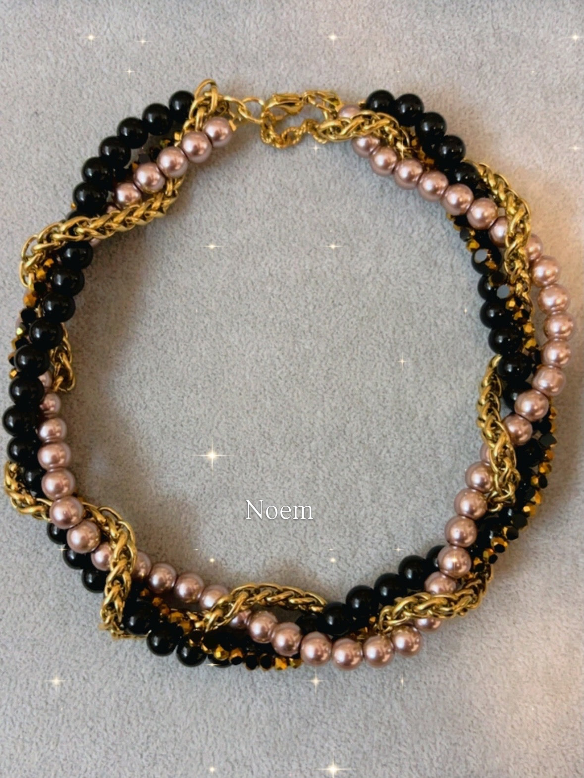 Collar trendy Noem