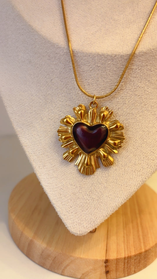 Collar sagrado corazón