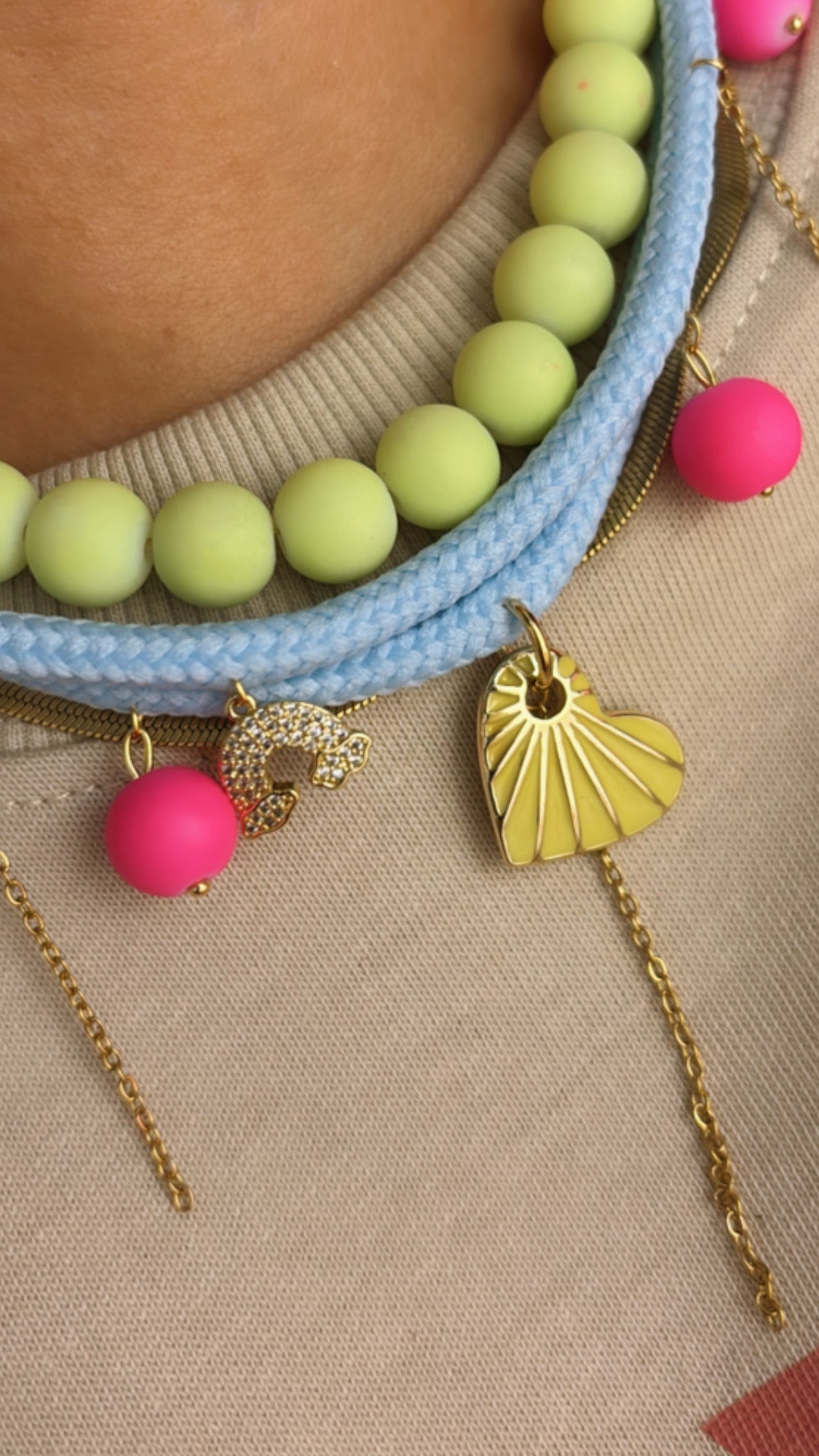 Collar doble Cora agujeta