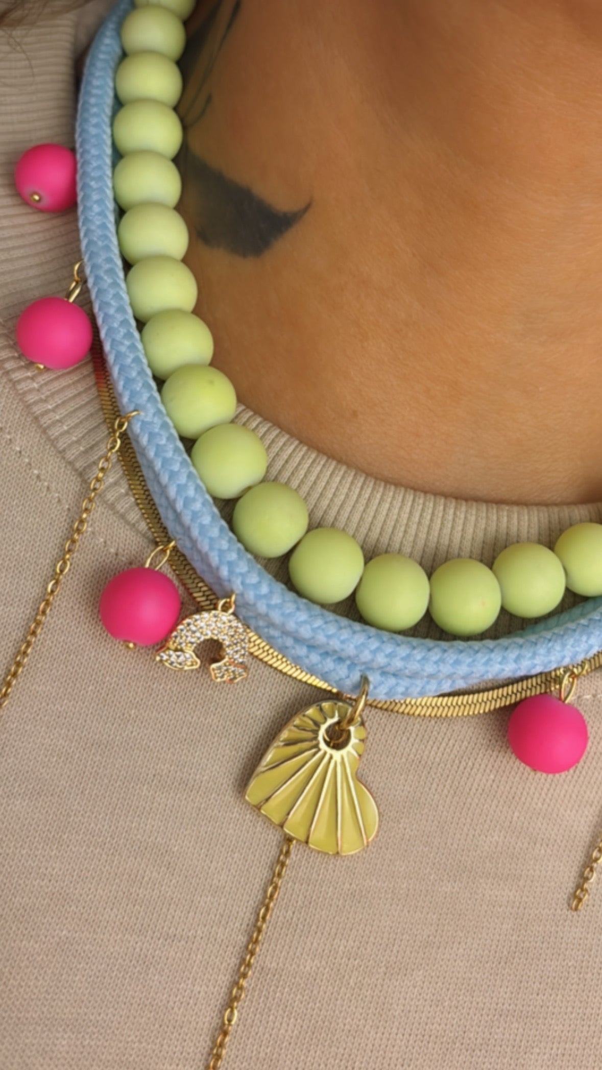 Collar doble Cora agujeta